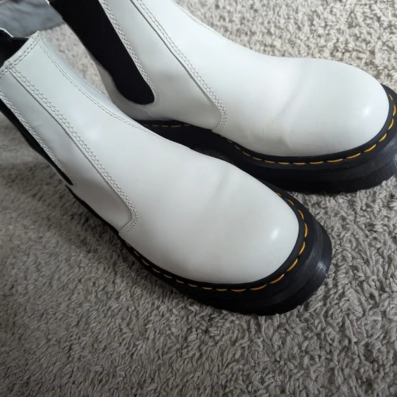Platform Doc Martens, Chelsea Boots - Picture 3 of 12